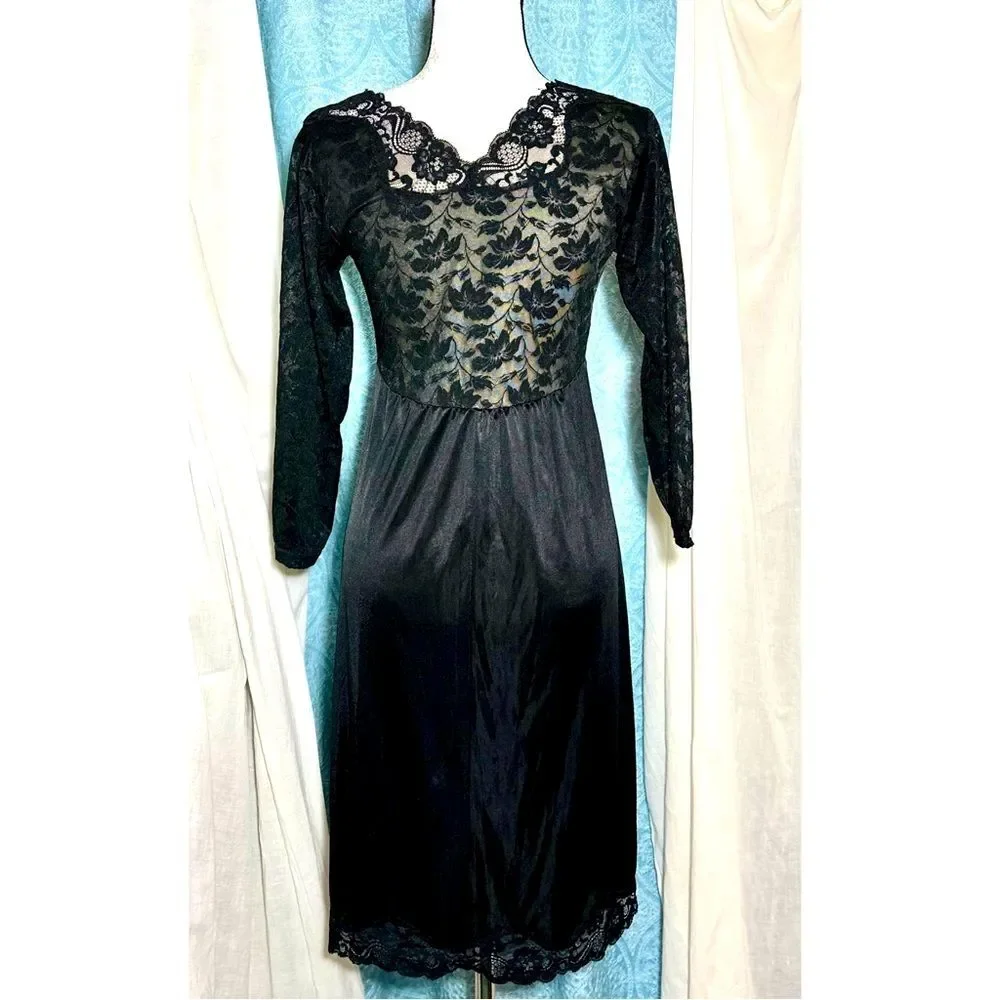 Vintage Whimsygoth Black Nylon Tricot Nightgown Lace Back & 3/4 Sleeves Sz M - Picture 2 of 3